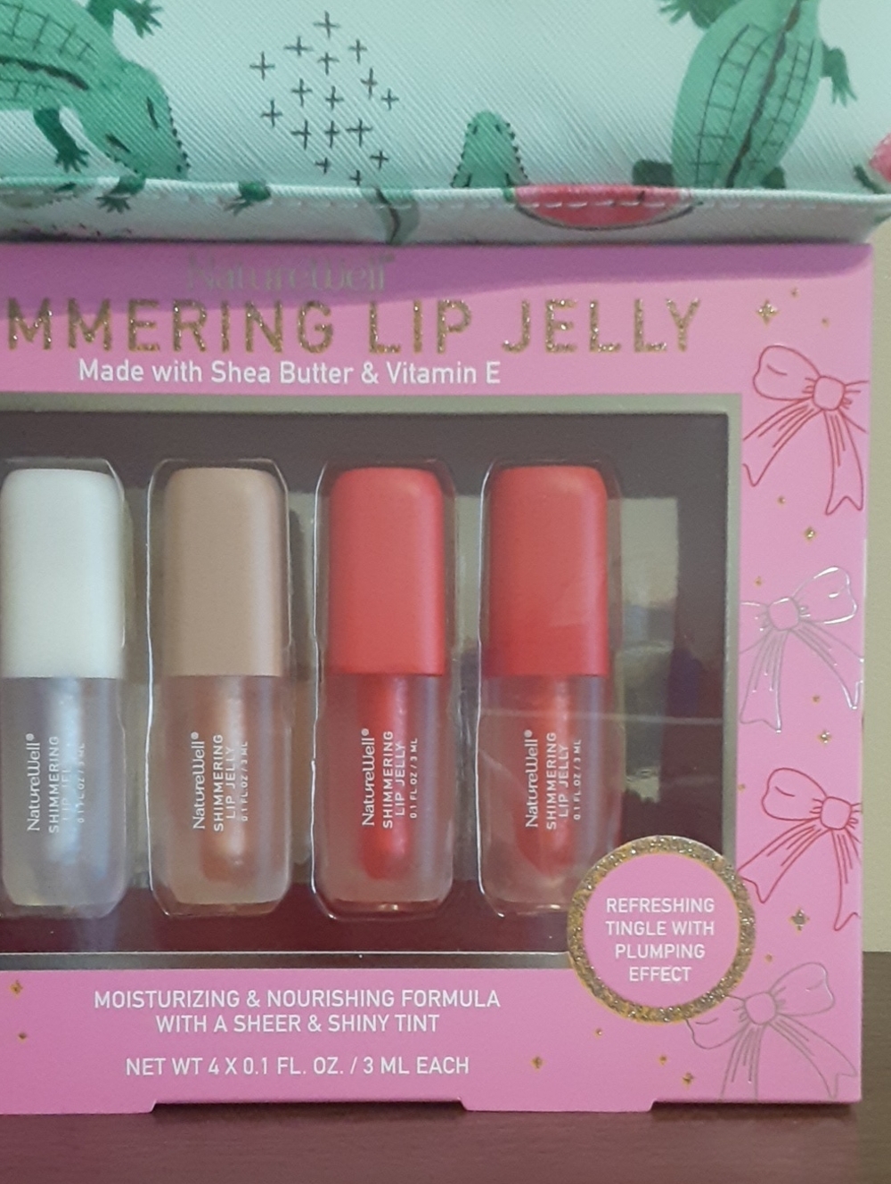 Bundle of Nature Well Lip Tinting Glaze and a Cosmetic Pouch - Picture 12 of 12